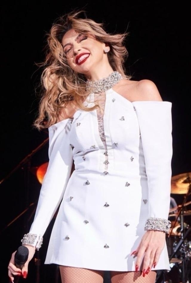 Hadise'nin Yüzündeki Değişim Dikkat Çekti! Estetik Mi Yaptırdı?