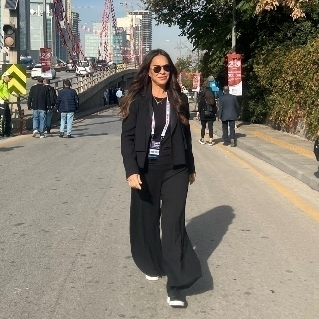 Usta Oyuncu Filiz Taçbaş, Chp'den İzmir Foça Belediye Başkanlığı İçin Aday Adayı