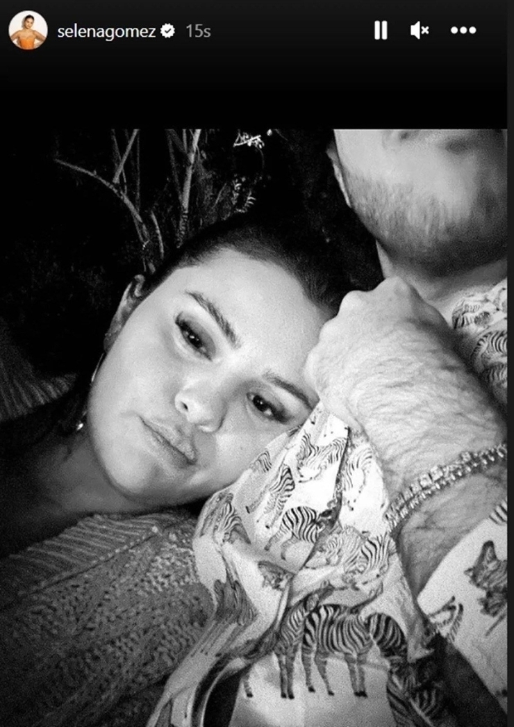 Selena Gomez, Yeni Sevgilisiyle Fotoğraflarını Paylaştı!