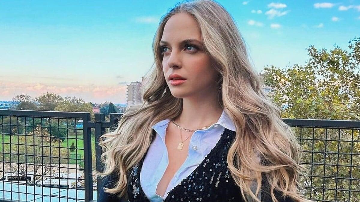 İpek Filiz Yazıcı, Hamilelik İddialarına Yanıt Verdi! Bebek Değil Göbek...