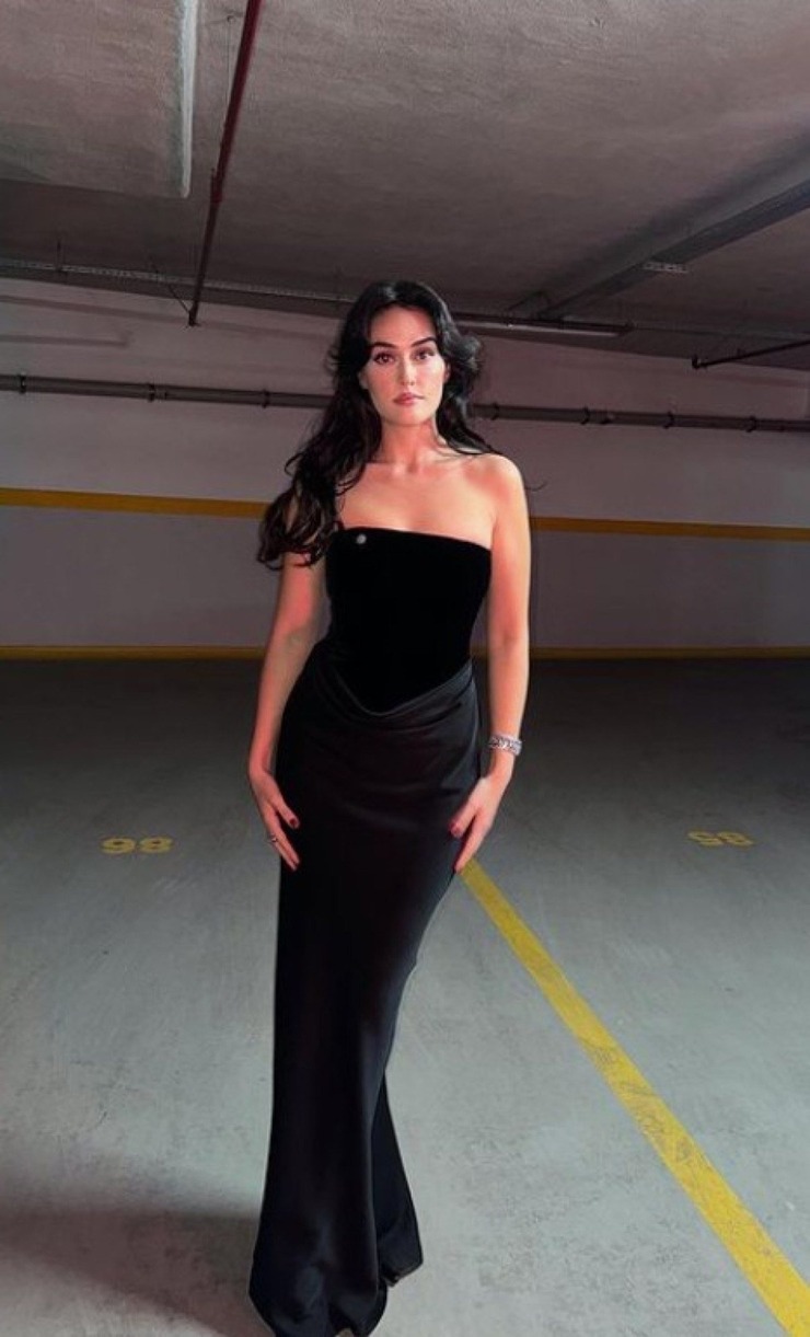 Esra Bilgiç, Türkan Şoray'a Benzemesiyle Gündemde