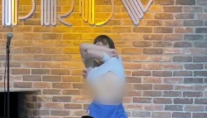 Natasha Leggero'dan Şok Striptiz Gösterisi! Soyundu...