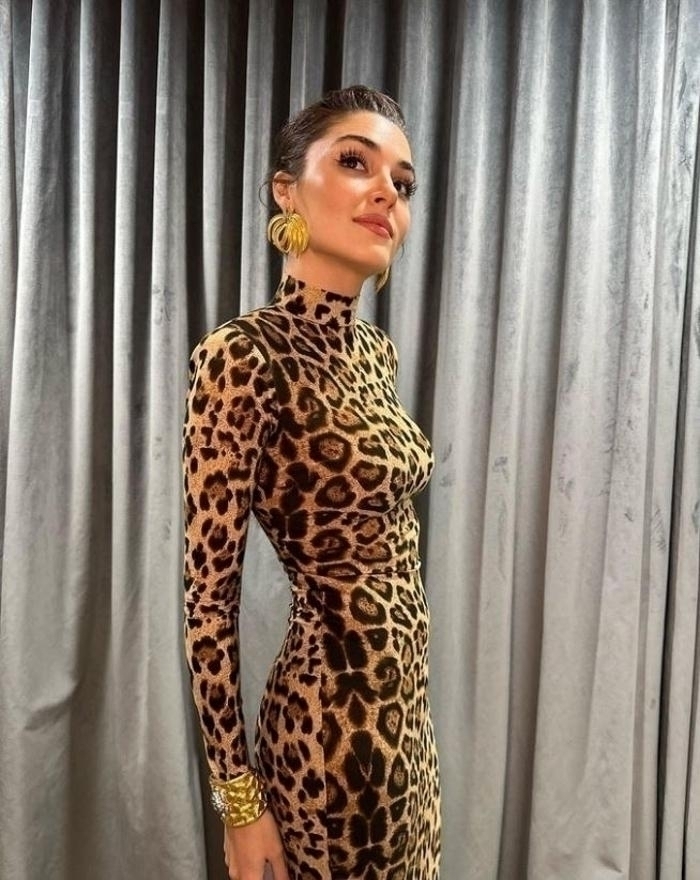 Hande Erçel, Oyunculuğu Bıraktı Mı? Tepkilere Dayanamadı...