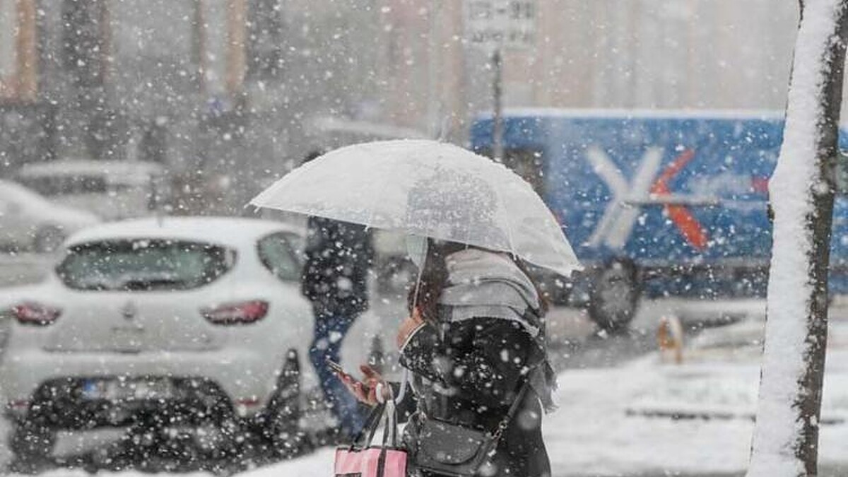 Kuvvetli Kar Yağışı İstanbul'u Vuracak! Meteoroloji Uyardı...
