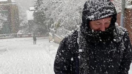 İstanbul'da Soğuk Hava ve Kar Yağışı Bekleniyor: İstanbul'a Sibirya kökenli...
