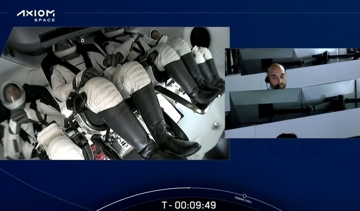 Türk Pilot Alper Gezeravcı, Spacex Uzay Aracı İle Uzaya Uçtu