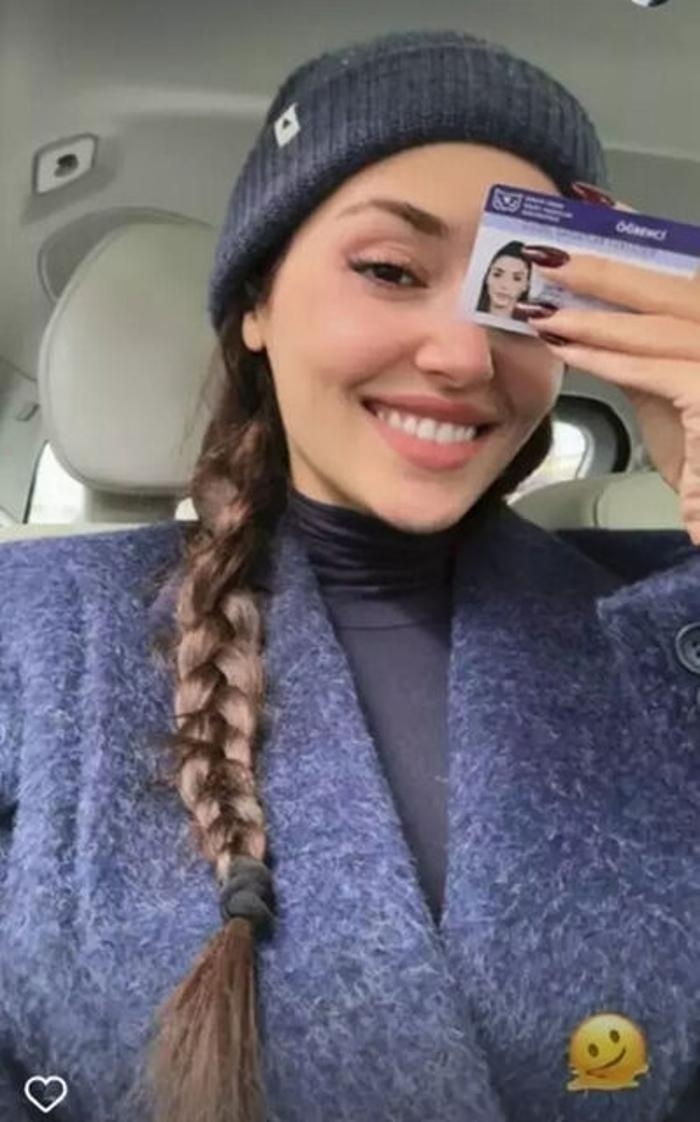 Hande Erçel Hangi Üniversiteye Gidiyor? Hande Erçel, Üniversiteye Geri Döndü!