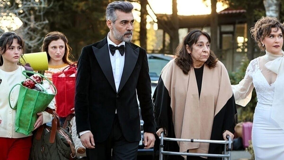 Star Tv'nin Yandaki Oda Dizisi İçin İlk Fragman Çıktı!