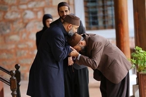 Kızıl Goncalar'da Müyesser Karakteri Asiye Dinçsoy'un Gerçek Hayattaki Hali!