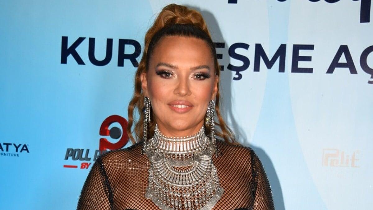 Demet Akalın'ın Survivor Yorumu! "Aleyna Sen Şortu Don Yapmaya Devam"