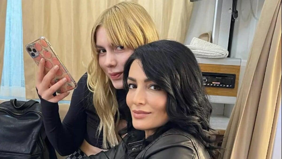 Aleyna Tilki'nin Annesi Havva Öztel, Tarzıyla Sosyal Medyayı Sallıyor!