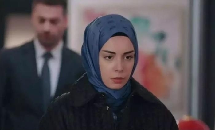 Çimen'in İlk Tesettür Kombini 5.040 Tl'lik Fiyatıyla Şaşırttı