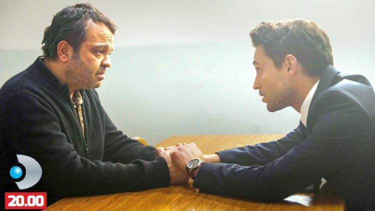 Ekin Koç Ve Bülent Seyran Filmdeki Baba-oğul Sahnesiyle İzleyicileri Etkiledi