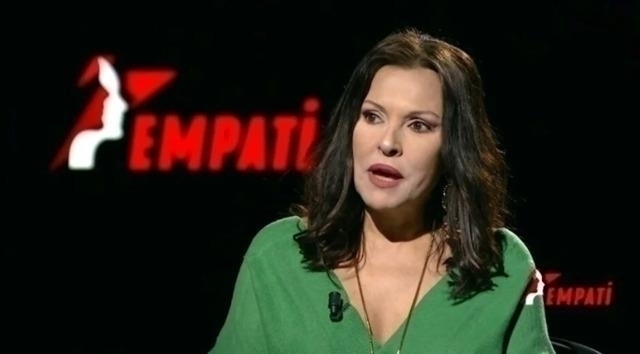 Aydan Şener'in Evlilik İtirafı: Evliliği Bir Kurum Olarak Görmüyorum