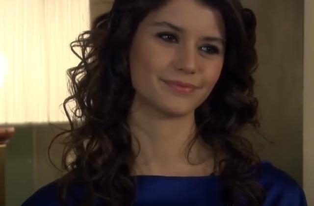 Beren Saat Ve Zerrin Tekindor Yeniden Buluştu!