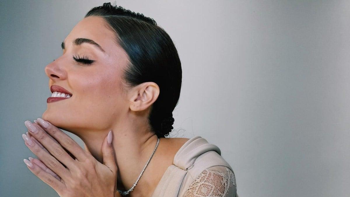 Hande Erçel: Hakan Sabancı'yla Aşk Ve Saygıyı Anlattı