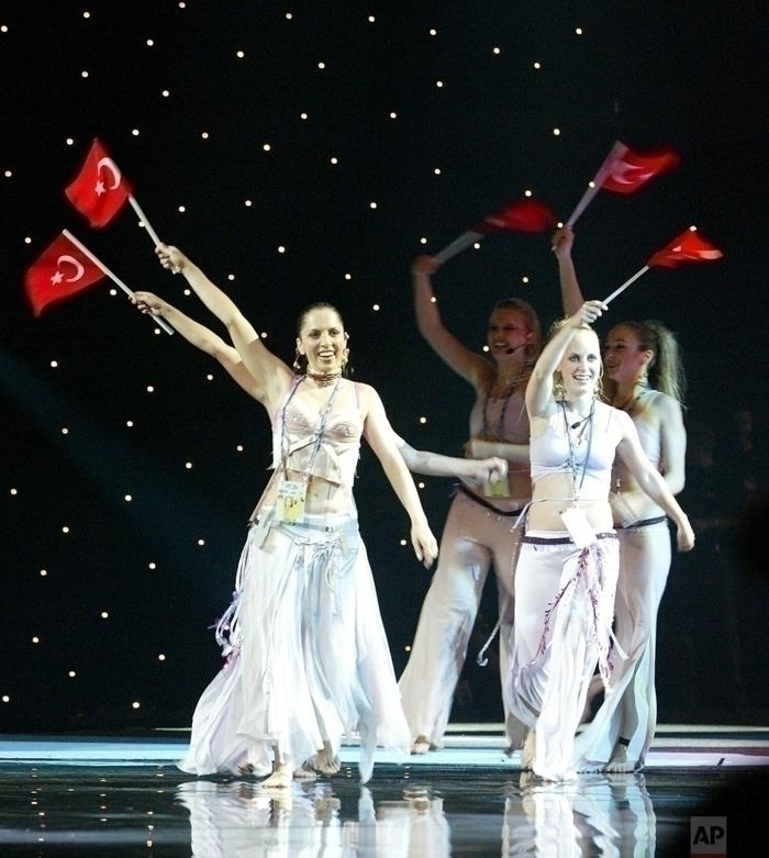Sertab Erener, 2024 Eurovision'da Türkiye'yi Bir Kez Daha Temsil Edecek