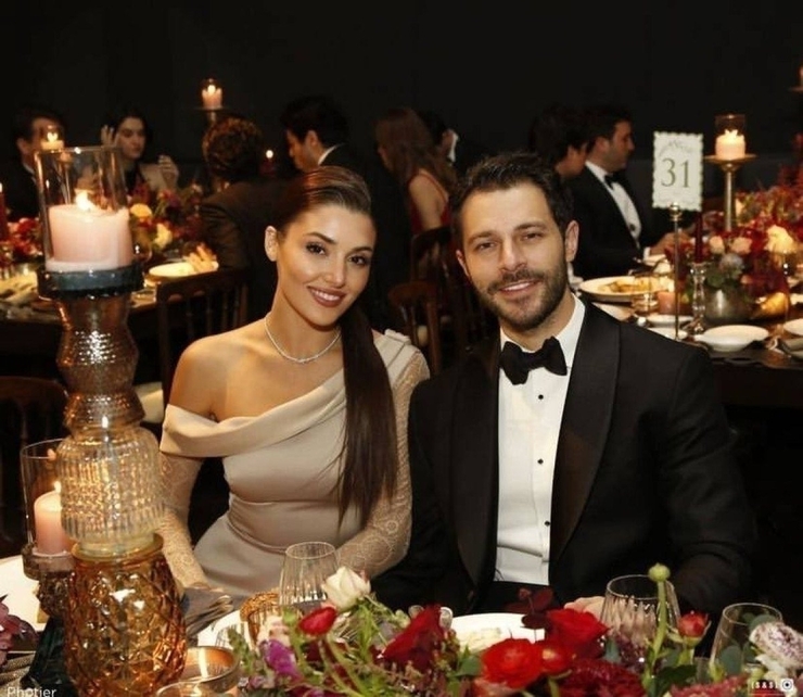 Hande Erçel: Hakan Sabancı'yla Aşk Ve Saygıyı Anlattı