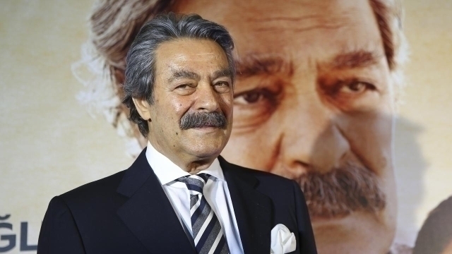 Kadir İnanır Beyin Pıhtısı Geçirdi, Durumu İyi