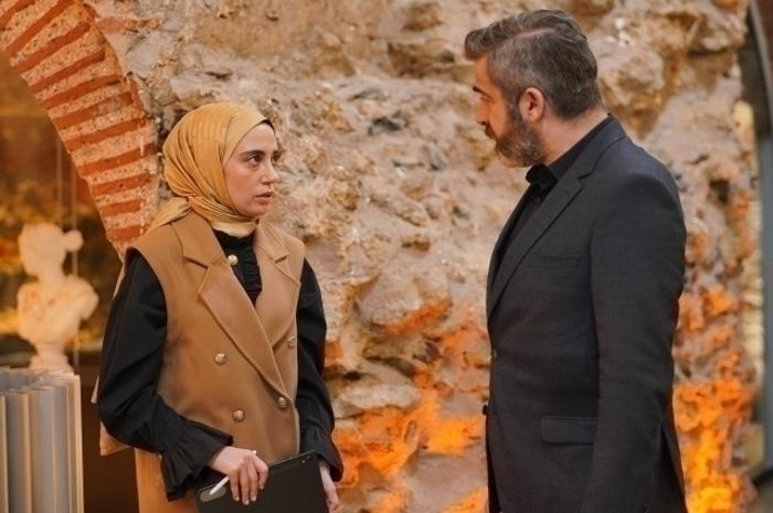 Kızılcık Şerbeti'nde Ertuğrul Ve Mihri Veda Ediyor