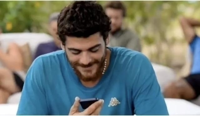 Yasmin Ve Poyraz'dan Sosyal Medyayı Sallayan Telefon Konuşması