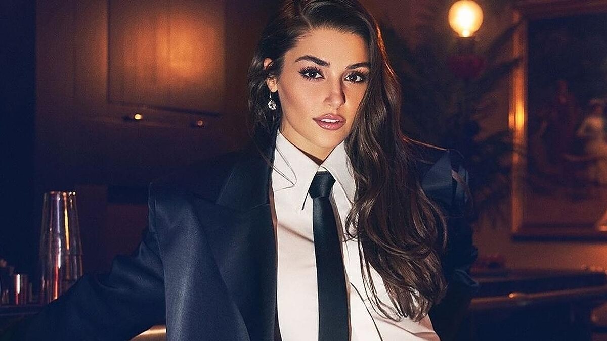 Hande Erçel Evlilik İddialarını Doğruladı