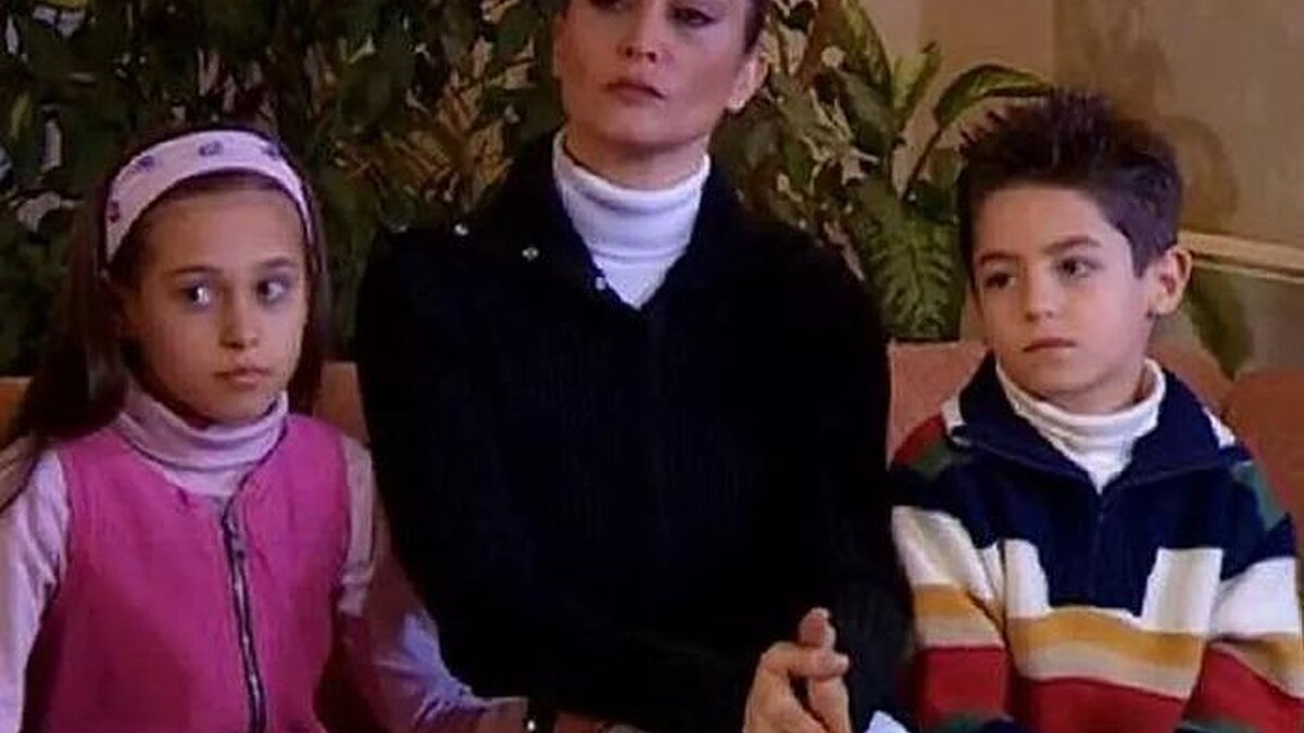 Fatma Büşra Ayaydın: Tesettüre Girip Oyunculuğa Ara Verdi