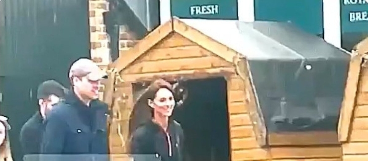 Kate Middleton, Ameliyat Sonrası Alışverişte Görüntülendi!