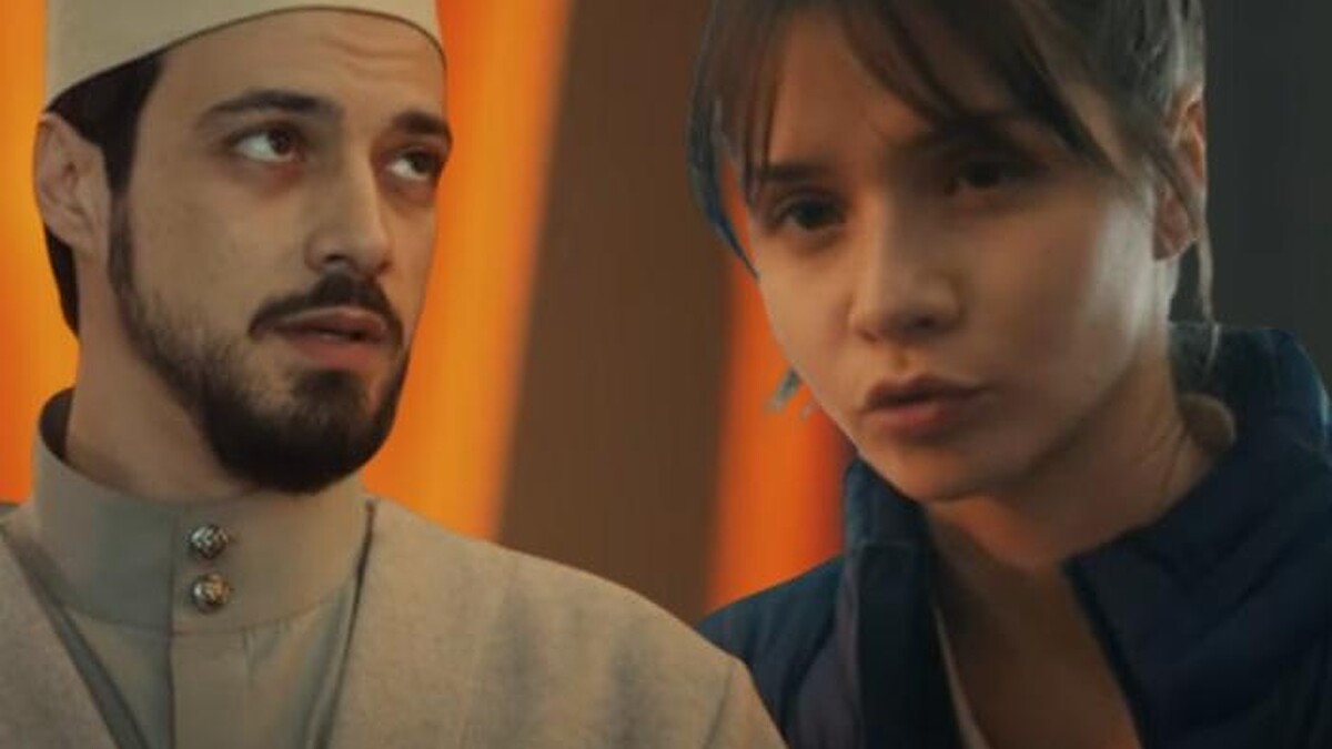 Mira Ve Cüneyd Arasındaki Komik 'Ramazan' Diyalogu Gündemde