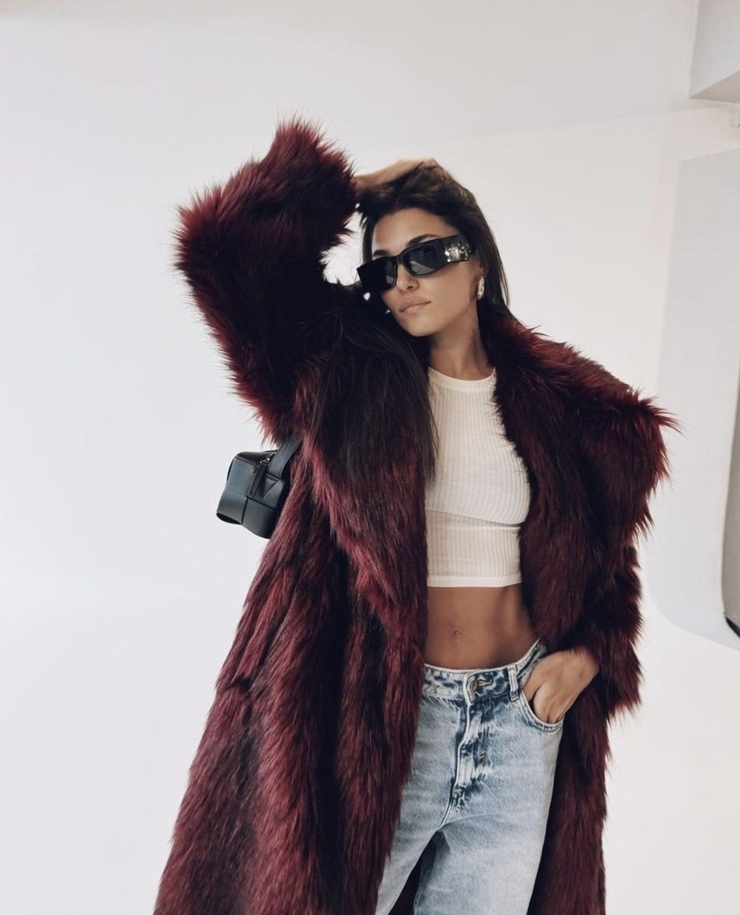 Hande Erçel Ve Hakan Sabancı Evlilik Hazırlıklarına Devam Ediyor
