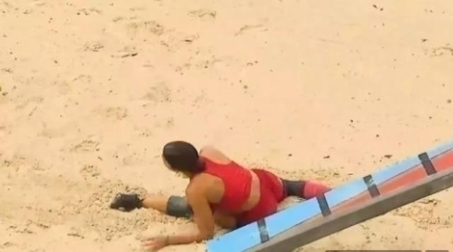 Gizem Memiç'in Sakatlığı Acun Ilıcalı'yı Endişelendirdi – Survivor'da Talihsiz Olay!