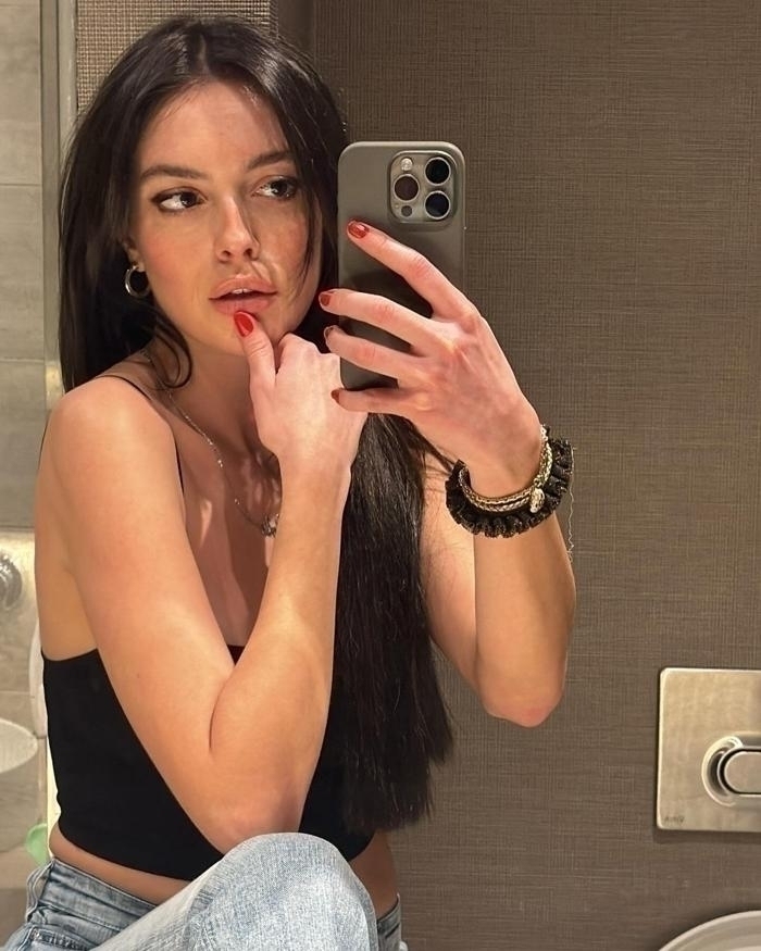 Melis Sezen'in Saçlarını Koyulaştırması Takipçilerinden Tam Not Aldı