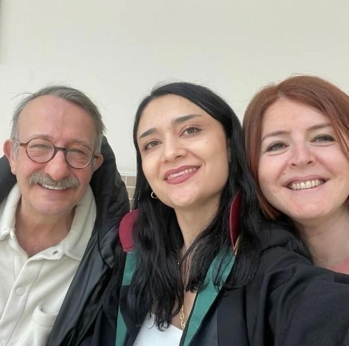 Necip Naşit Özcan, Eşinden Ayrıldı Ve Ailesinde Ünlü İsimler Bulunuyor