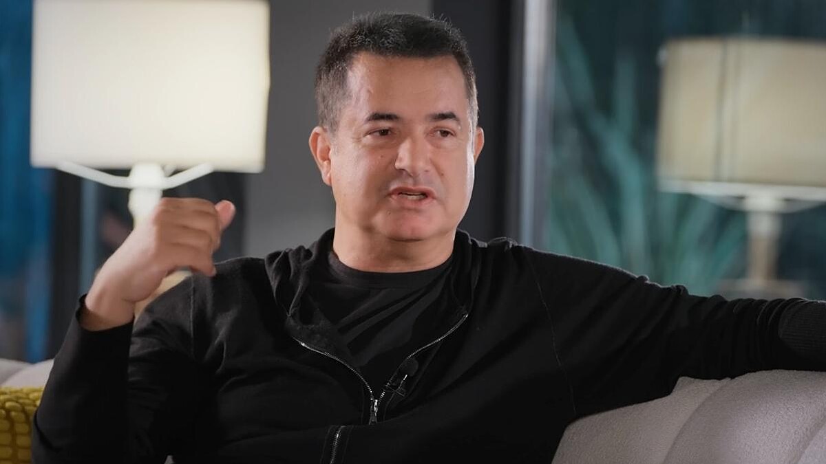 Acun Ilıcalı'nın Komik Anısı: 'Benim Hayatım Rezil Olmakla Geçti' Dedi Ve Yaşadığı İlginç Anıyı Anlattı.