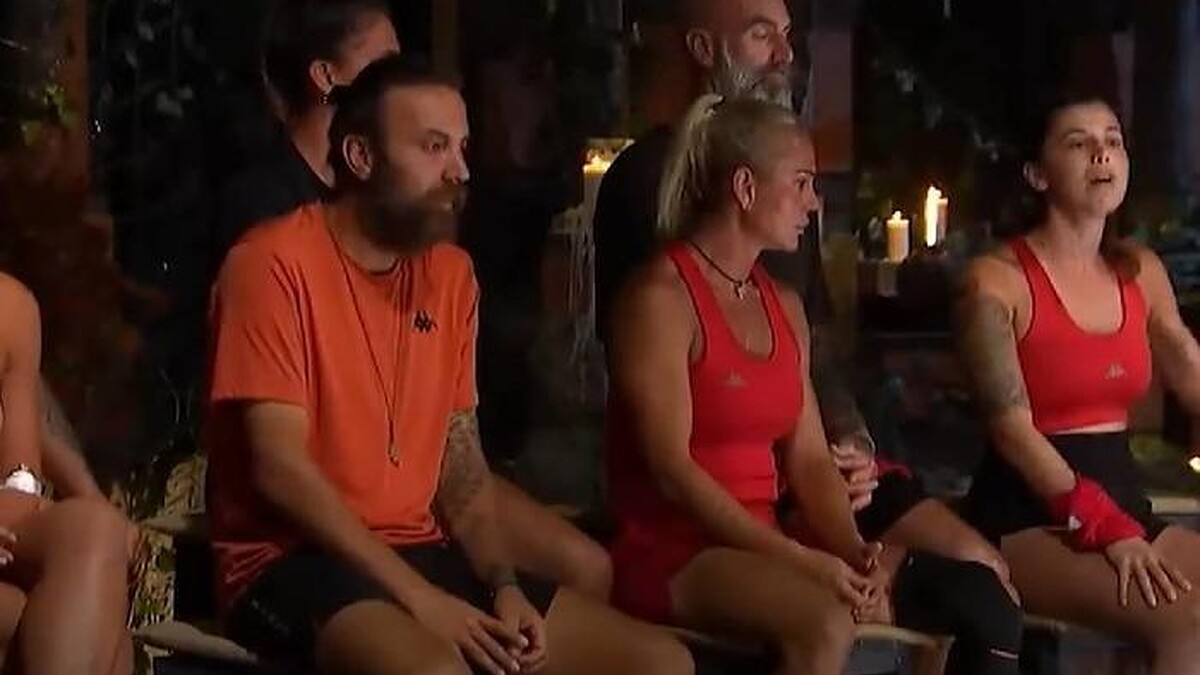 Nagihan, Sercan'ın Nefise'ye Yaptığı Teklifi Açıkladı!