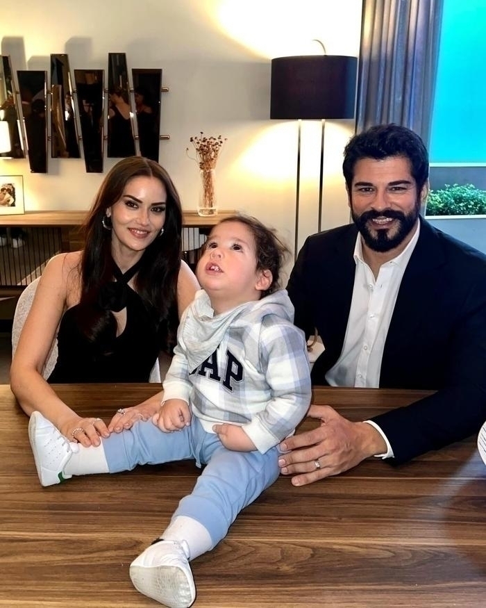 Burak Özçivit: Oğullarının Geleceği İçin Babasının Model Olmasından Destek Alıyor