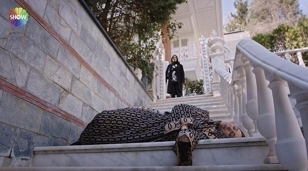 Kızılcık Şerbeti: Pembe'nin Düşüşü İzleyicileri Ayağa Kaldırdı