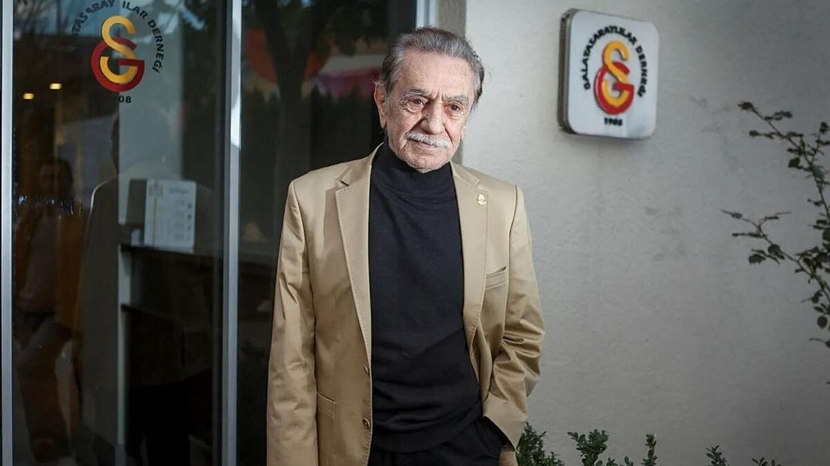 Aydemir Akbaş'tan Kanserle İlgili Açıklama