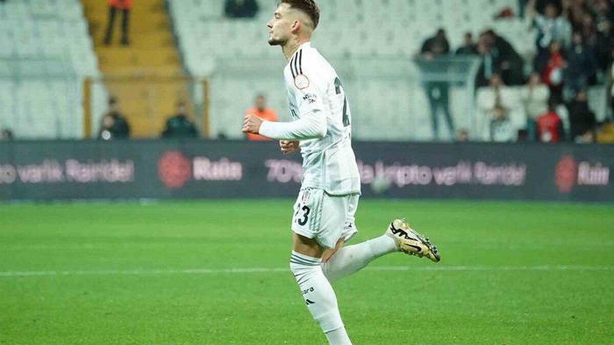 Beşiktaş'ın Parlayan Yıldızı Ernest Muçi 3. Golünü Attı!