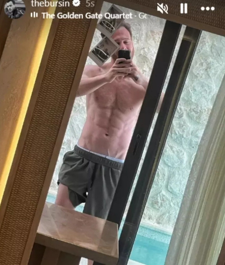 Kerem Bürsin'in Kaslarını Sergilediği Son Paylaşımı Olay Yarattı