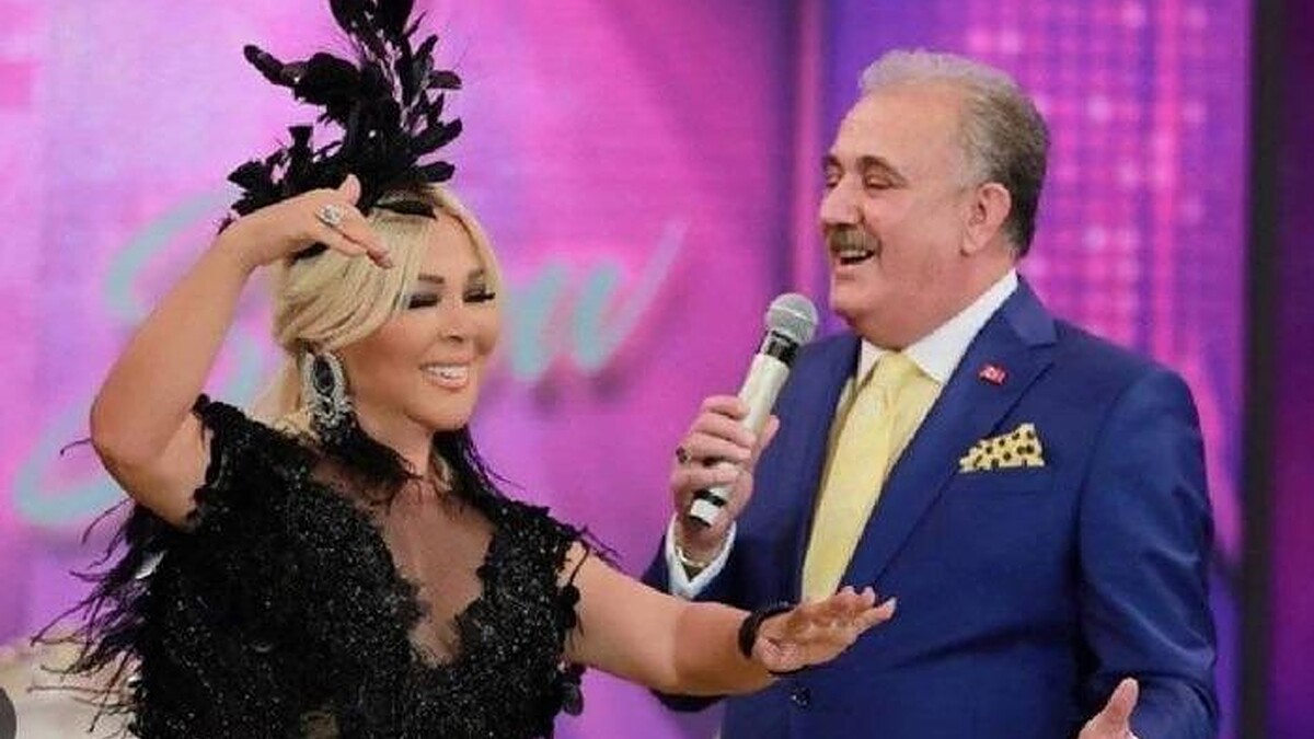 Safiye Ve Faik'in Doğum Günü Partisindeki Kıyafetleri Sosyal Medyada Olay Oldu