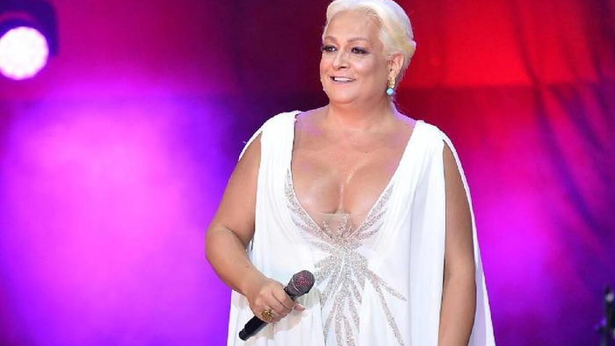 Ayta Sözeri: Hayatında Büyük Değişim! Eşcinsel Değil, Transseksüel Olduğunu Açıkladı.