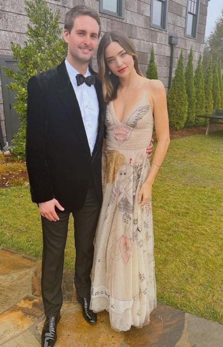 Miranda Kerr Ve Evan Spiegel Mutlu Evliliklerinin Sırrını Açıkladı