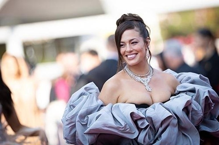 Ashley Graham, Kocasıyla Birlikte Çocuk Yapmayacaklarını Açıkladı