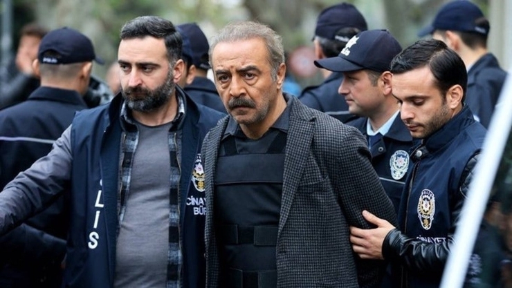 Cansu Taşkın, Yılmaz Erdoğan İle Aşk Yaşadığını Sonunda İtiraf Etti