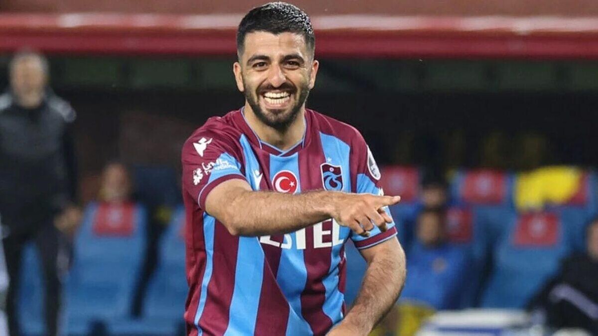 Umut Bozok'un Teknik Ekibe Yaptığı Harekete Taraftarlardan Tepki: Aldığın Para Haram Olsun