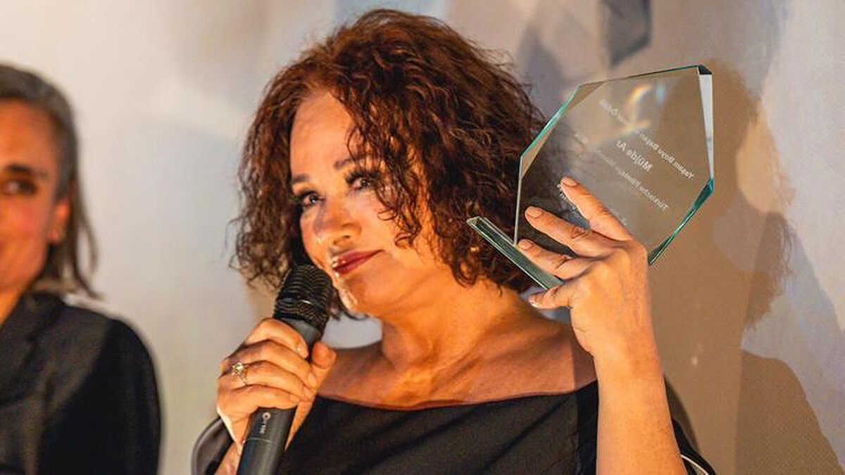 Müjde Ar: Kadınlara Adanmış 50 Yılın Ödülü