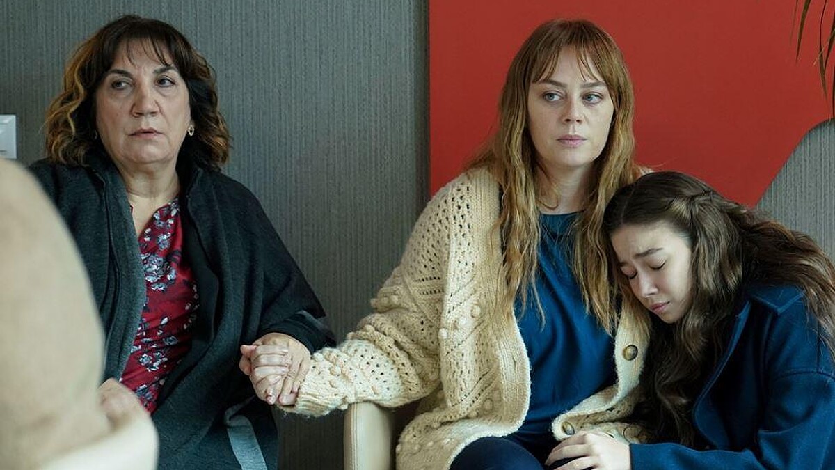 Füsun Demirel, Bahar Dizisindeki Anne-kız Uyumunu Açıkladı