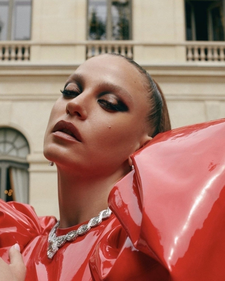 Serenay Sarıkaya'nın Yeni Reklam Filmi Sosyal Medyayı Salladı