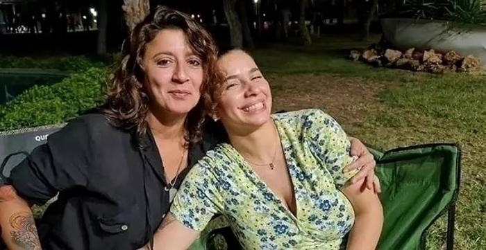 Metin Akpınar'ın Kızı Duygu Nebioğlu: Ablasının Babası Ünlü Bir İsimmiş
